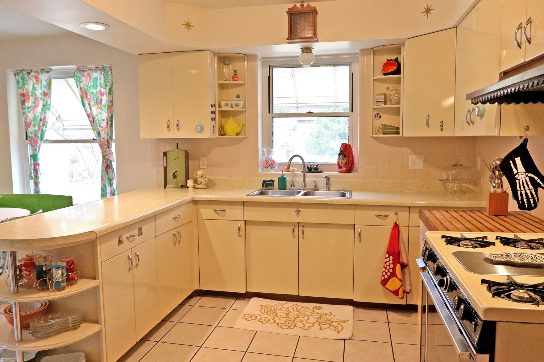 At Home in St. Louis Hills ranch